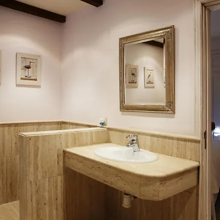 Luxury With Infinity Pool Estepona