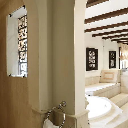 Luxury With Infinity Pool Villa Estepona