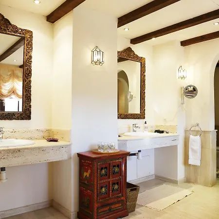 Villa Luxury With Infinity Pool Estepona
